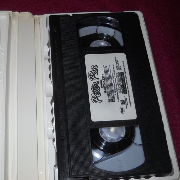 Peter Pan with Mary Martin 30th Anniversary Collector's Edition (VHS) - Picture 2 of 6